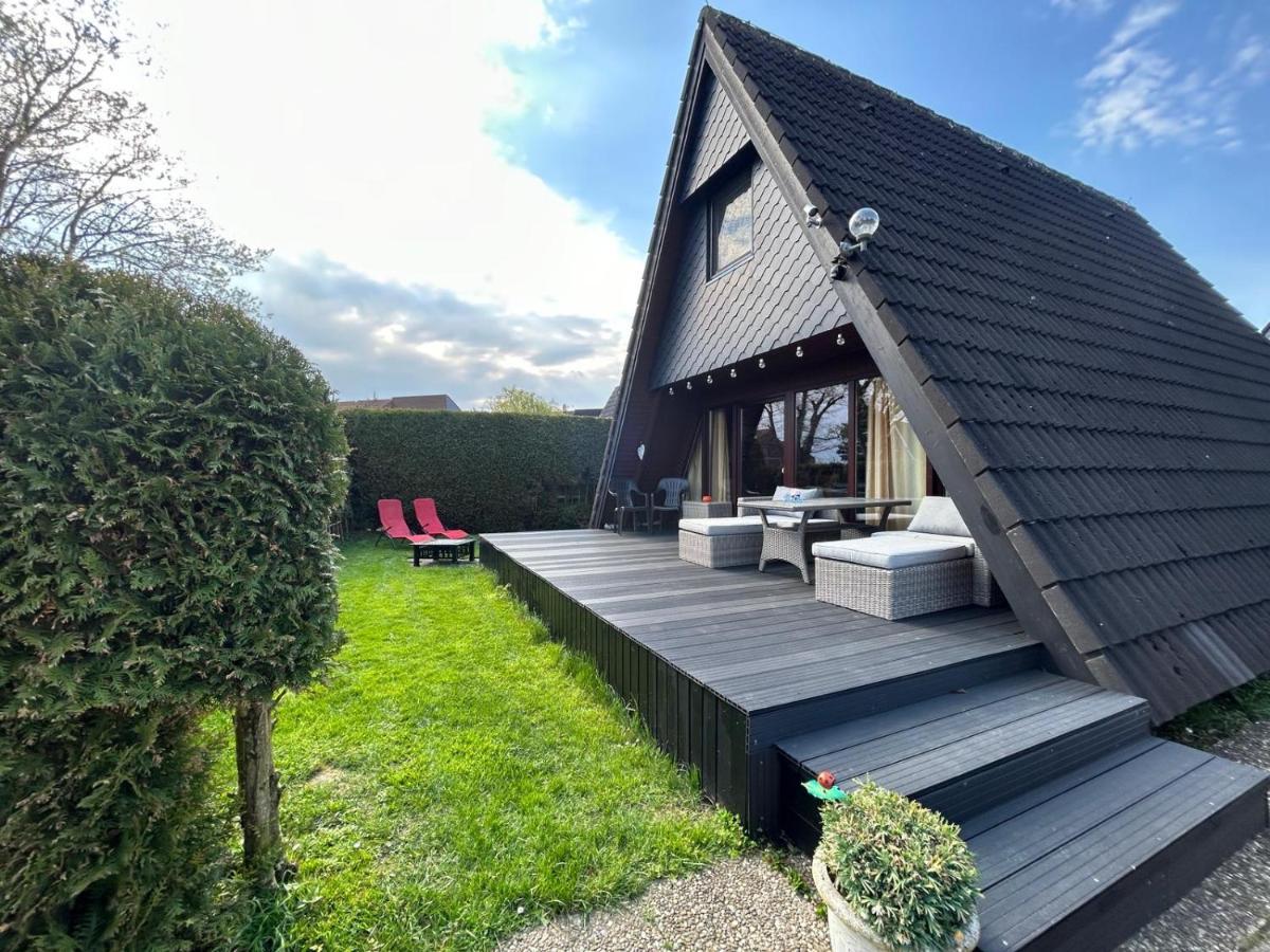 Haus Blume Villa คาโรลิเนนซีล ภายนอก รูปภาพ