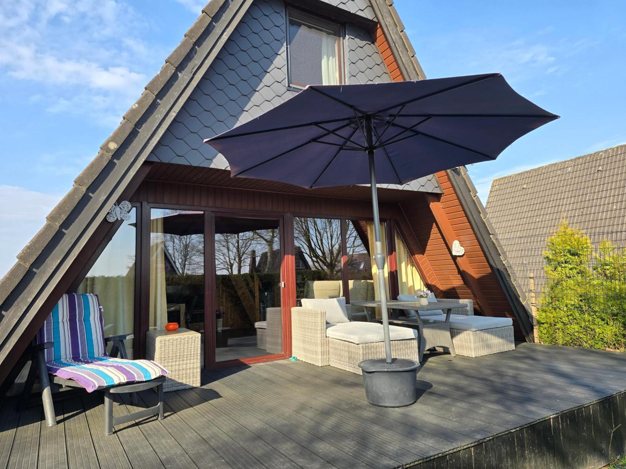 Haus Blume Villa คาโรลิเนนซีล ภายนอก รูปภาพ